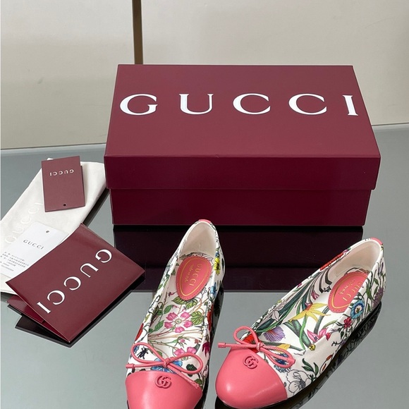Gucci Women's Pink Floral Loafers - Picture 5 of 8